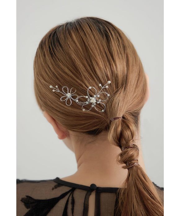 {"color":"\u30b7\u30eb\u30d0\u30fc","info":""}