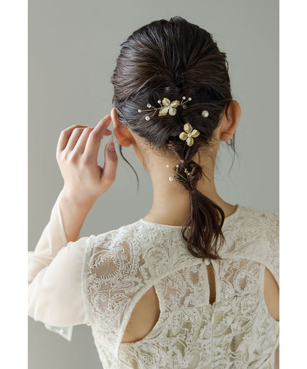 {"color":"\u30b4\u30fc\u30eb\u30c9","info":""}