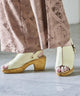 {"color":"\u30a2\u30a4\u30dc\u30ea\u30fc","info":"model\uff1aH158cm size\uff1aL(23.5-24cm)"}