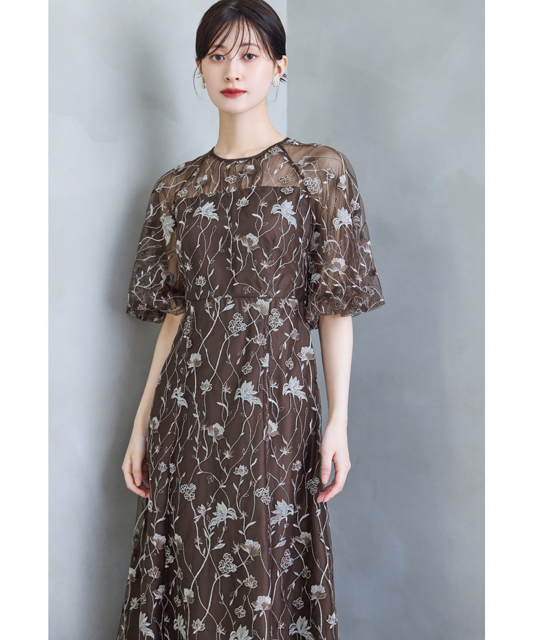 {"color":"\u30d6\u30e9\u30a6\u30f3","info":"model\uff1aH166cm size\uff1aM"}