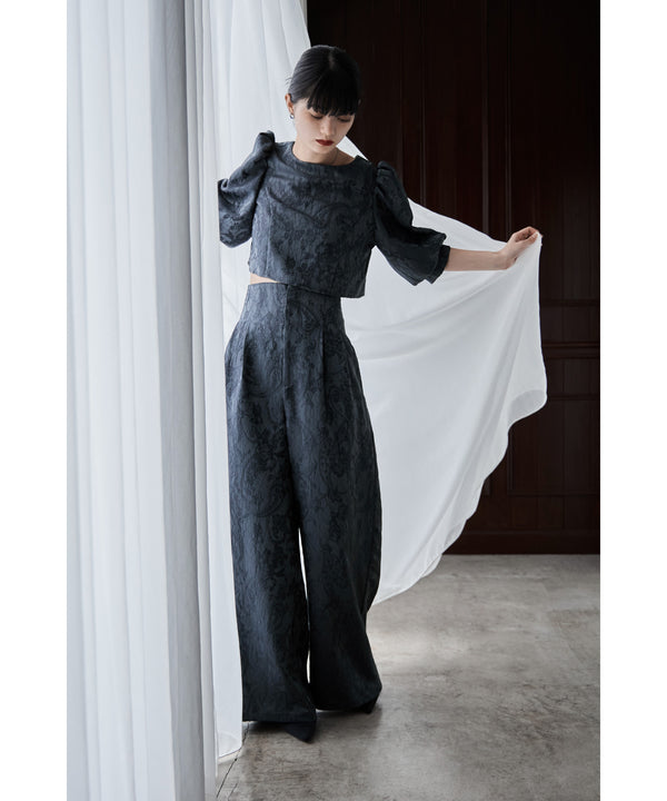 {"color":"\u30d6\u30eb\u30fc\u30b0\u30ec\u30fc","info":"model\uff1aH163cm size\uff1aM"}