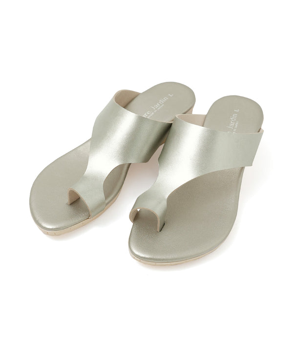 {"color":"\u30b7\u30eb\u30d0\u30fc","info":""}