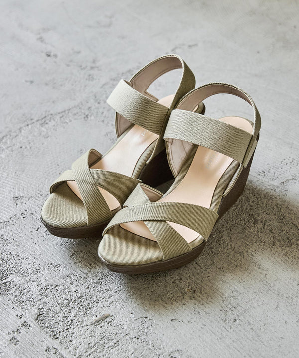 {"color":"\u30d9\u30fc\u30b8\u30e5","info":"model\uff1aH158cm size\uff1aL(23.5-24cm)"}