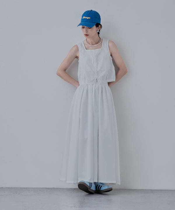 {"color":"\u30db\u30ef\u30a4\u30c8","info":"model\uff1aH166cm size\uff1aM"}