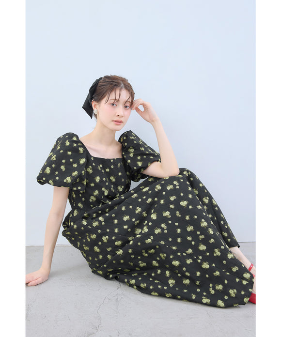 {"color":"\u30d6\u30e9\u30c3\u30af\u00d7\u30a4\u30a8\u30ed\u30fc","info":"model\uff1aH166cm size\uff1aM"}