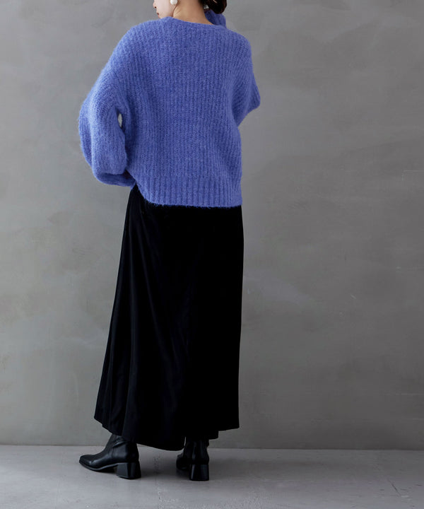 {"color":"\u30d6\u30eb\u30fc","info":"model\uff1aH170cm size\uff1aM"}