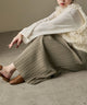{"color":"\u30b0\u30ec\u30fc\u30b8\u30e5","info":"model\uff1aH158cm size\uff1aM"}