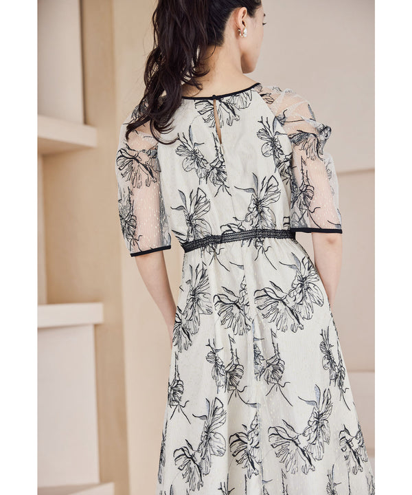 {"color":"\u30d6\u30e9\u30c3\u30af\u00d7\u30d9\u30fc\u30b8\u30e5","info":"model\uff1aH165cm size\uff1aM"}