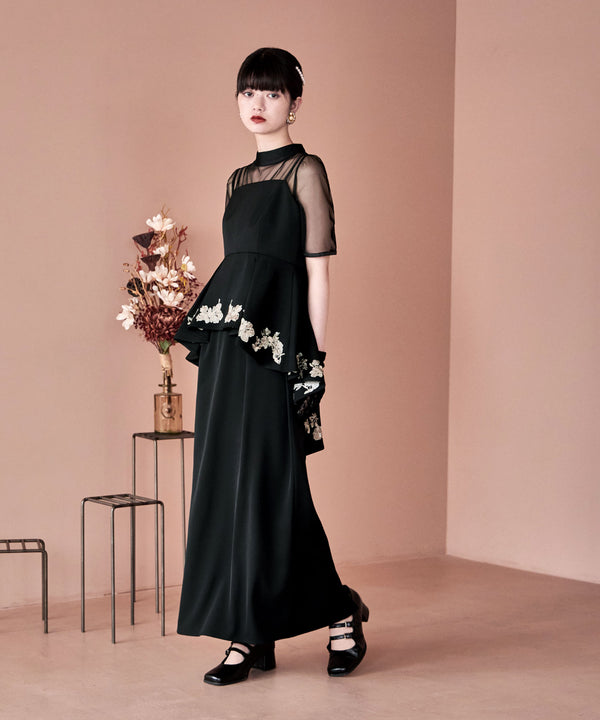 {"color":"\u30d6\u30e9\u30c3\u30af","info":"model\uff1aH163cm size\uff1aM"}