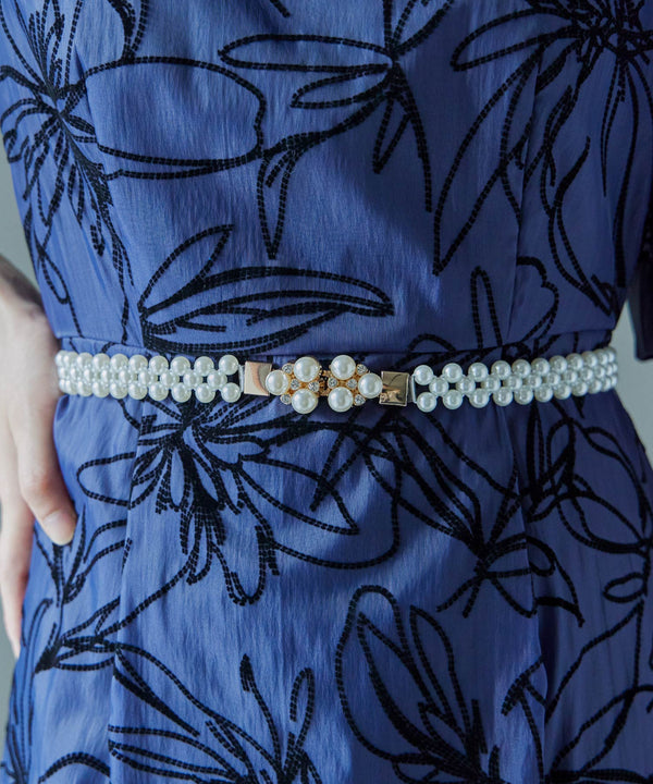 {"color":"\u30b4\u30fc\u30eb\u30c9","info":""}