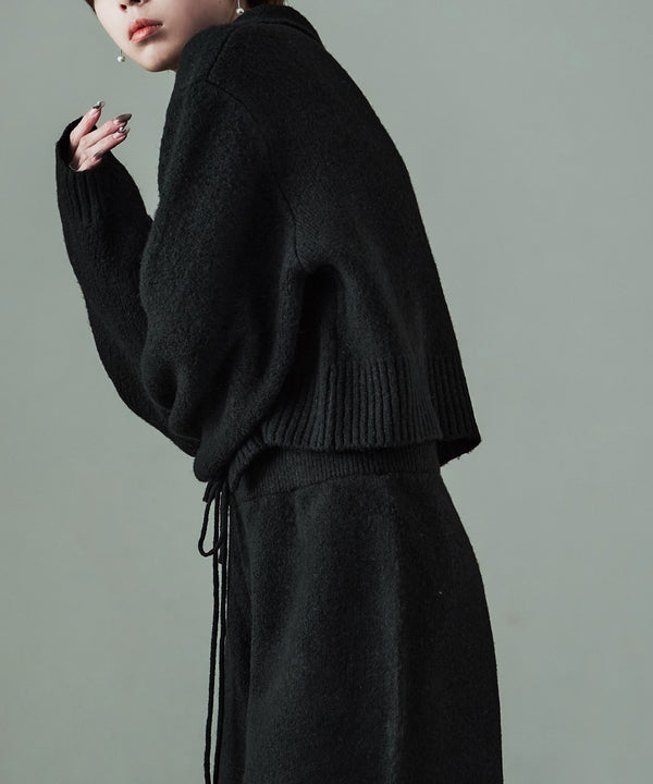 {"color":"\u30d6\u30e9\u30c3\u30af","info":"model\uff1aH158cm size\uff1aM"}