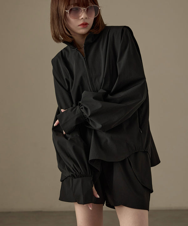 {"color":"\u30d6\u30e9\u30c3\u30af","info":"model\uff1aH158cm size\uff1aM"}
