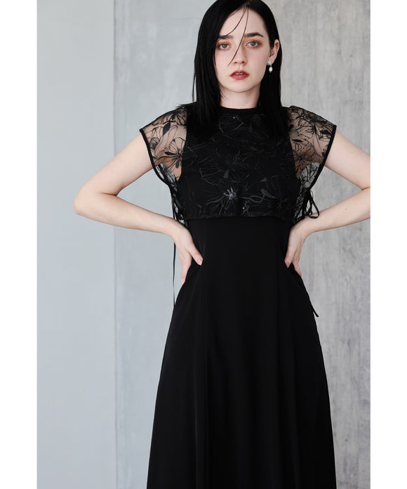 {"color":"\u30d6\u30e9\u30c3\u30af","info":"model\uff1aH162cm size\uff1aM"}
