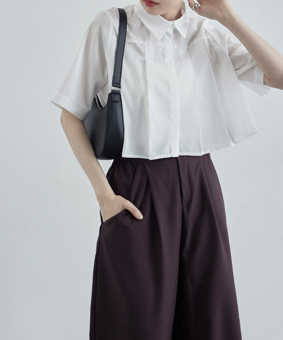 {"color":"\u30db\u30ef\u30a4\u30c8","info":"model\uff1aH170cm size\uff1aM"}