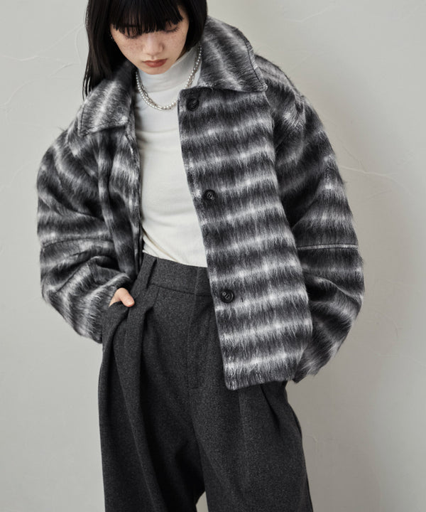 {"color":"\u30d6\u30e9\u30c3\u30af","info":"model\uff1aH163cm size\uff1aF"}