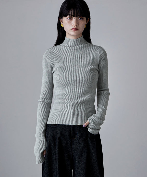 {"color":"\u6762\u30b0\u30ec\u30fc","info":"model\uff1aH163cm size\uff1aF"}