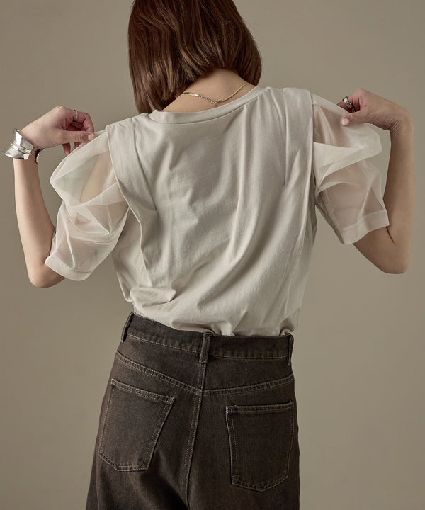 {"color":"\u30b0\u30ec\u30fc\u30b8\u30e5","info":"model\uff1aH158cm size\uff1aM"}