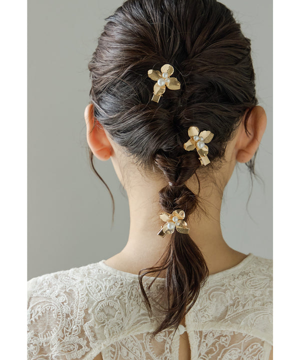 {"color":"\u30b4\u30fc\u30eb\u30c9","info":""}