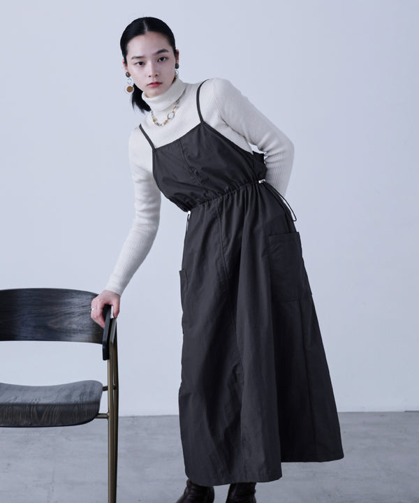 {"color":"\u30d6\u30e9\u30c3\u30af","info":""}