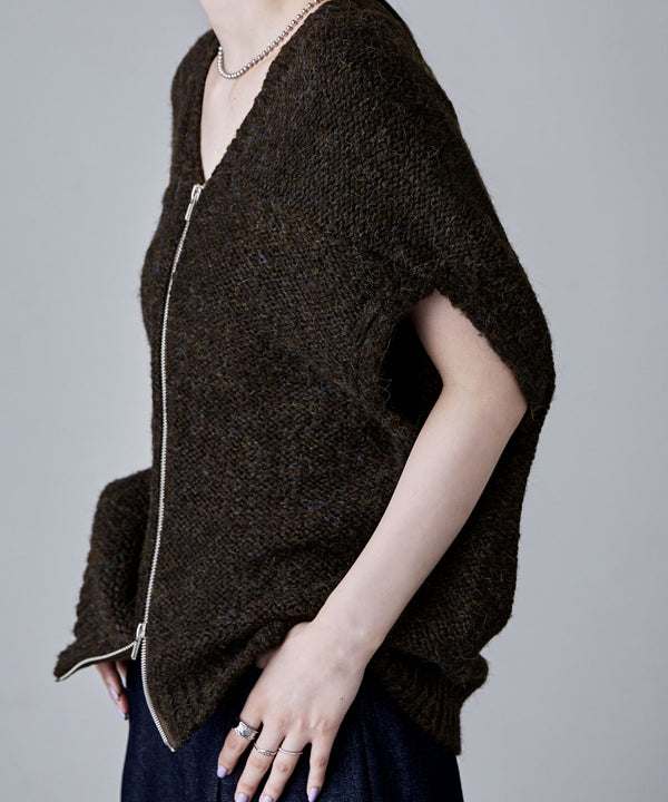 {"color":"\u30d6\u30e9\u30a6\u30f3","info":"model\uff1aH163cm size\uff1aM"}