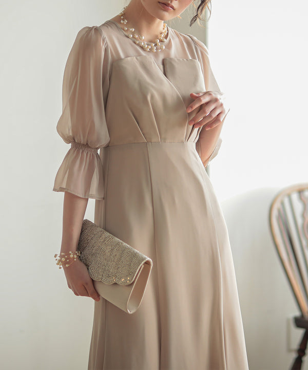 {"color":"\u30d9\u30fc\u30b8\u30e5","info":"size\uff1aM"}