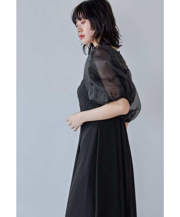 {"color":"\u30d6\u30e9\u30c3\u30af","info":"model\uff1aH166cm size\uff1aM"}