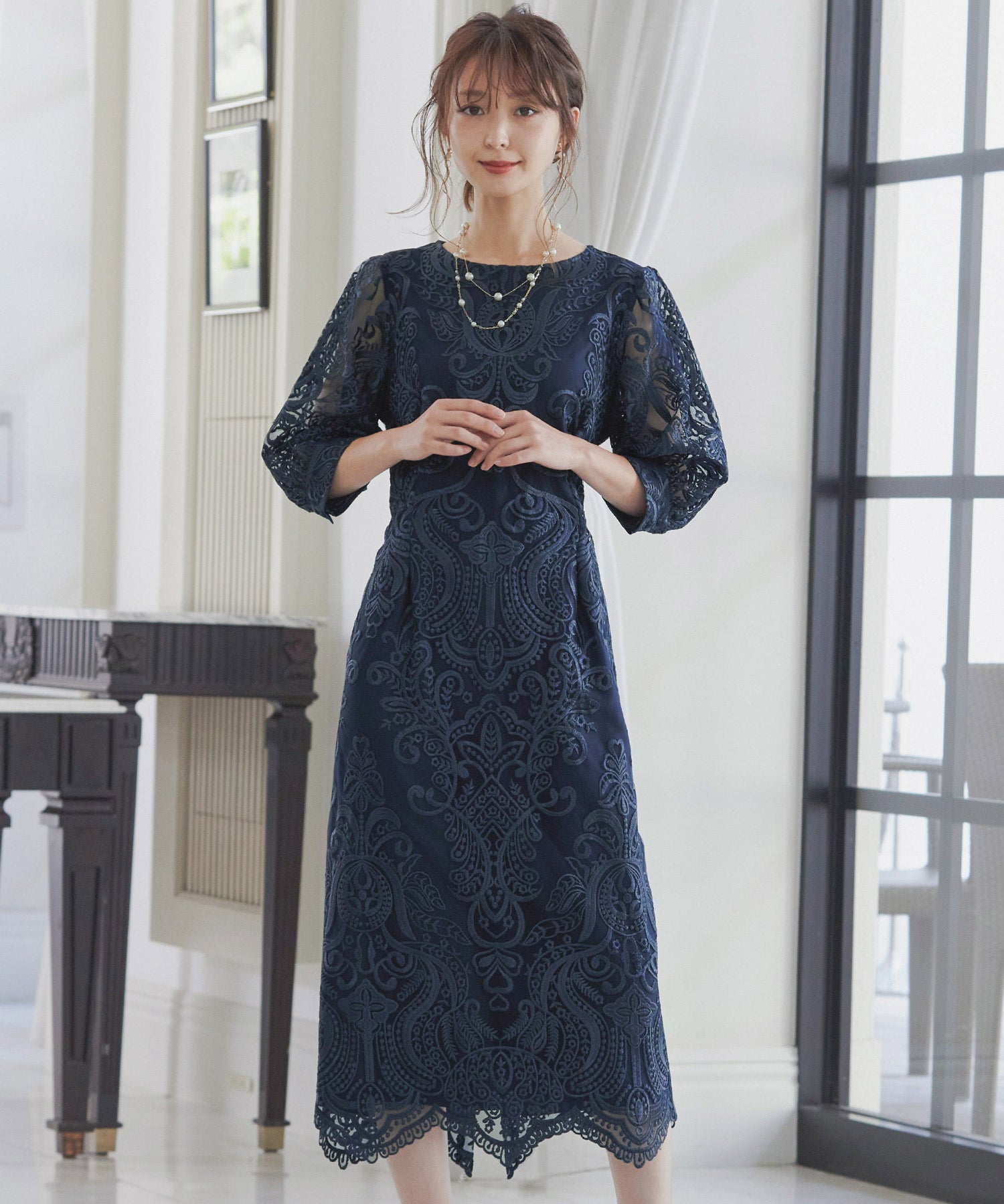 刺繡レース バックリボン タイトドレス｜パーティードレス・結婚式