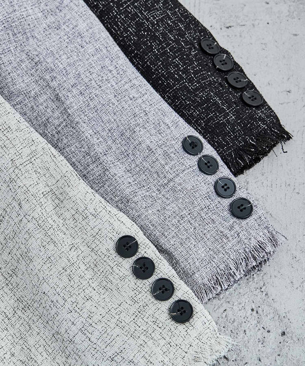 {"color":"","info":""}