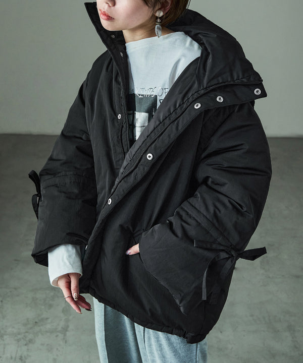 {"color":"\u30d6\u30e9\u30c3\u30af","info":"model\uff1aH158cm size\uff1aM"}