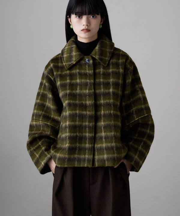 {"color":"\u30ab\u30fc\u30ad","info":"model\uff1aH163cm size\uff1aF"}