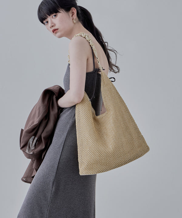 {"color":"\u30a2\u30a4\u30dc\u30ea\u30fc","info":"model\uff1aH163cm size\uff1aF"}