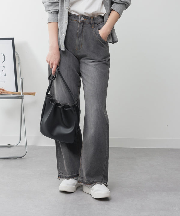 {"color":"\u30b0\u30ec\u30fc\u30c7\u30cb\u30e0","info":"model\uff1aH160cm size\uff1aM"}