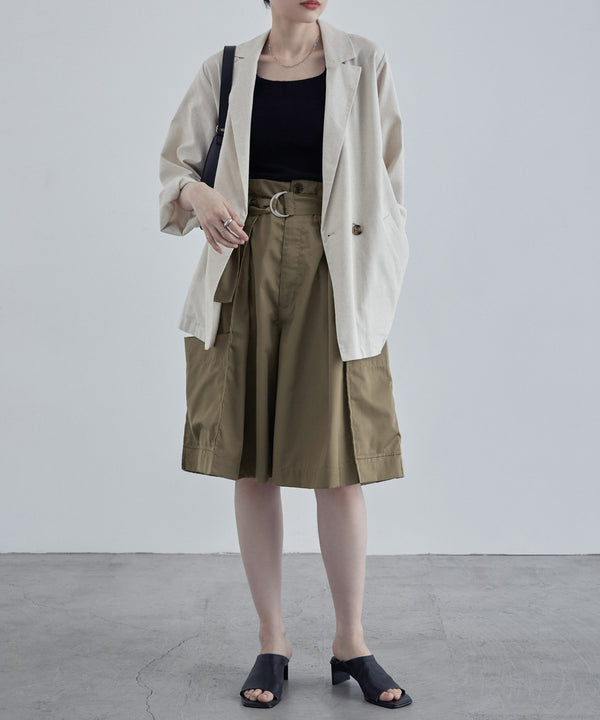 {"color":"\u30d9\u30fc\u30b8\u30e5","info":"model\uff1aH170cm size\uff1aM"}