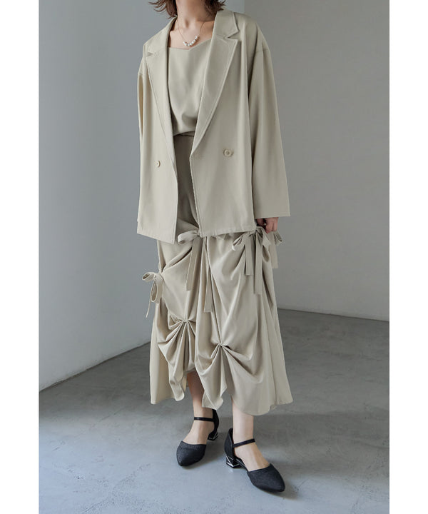 {"color":"\u30d6\u30e9\u30c3\u30af","info":""}