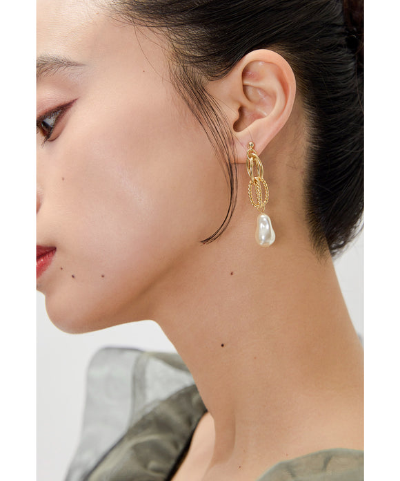 {"color":"\u30b4\u30fc\u30eb\u30c9","info":""}