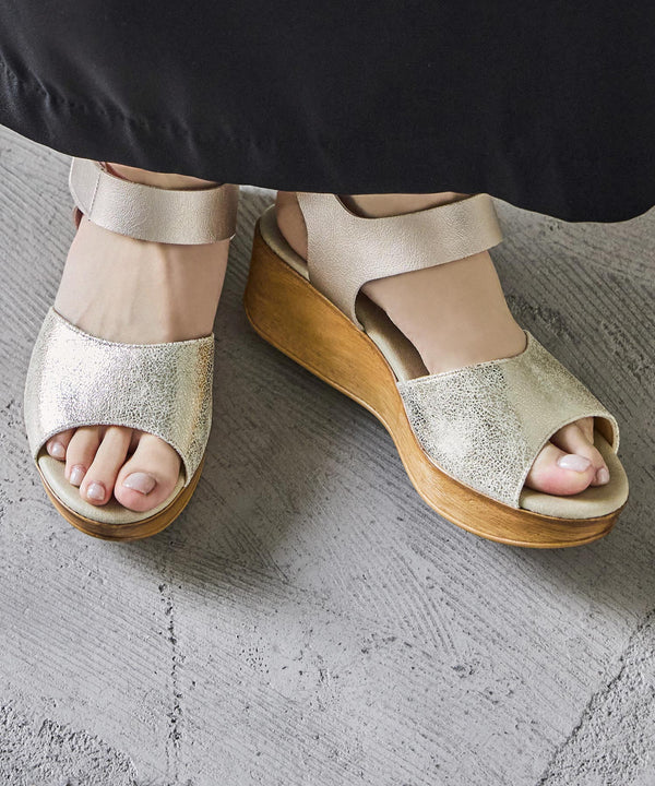 {"color":"\u30b4\u30fc\u30eb\u30c9","info":"model\uff1aH158cm size\uff1aL(23.5-24cm)"}