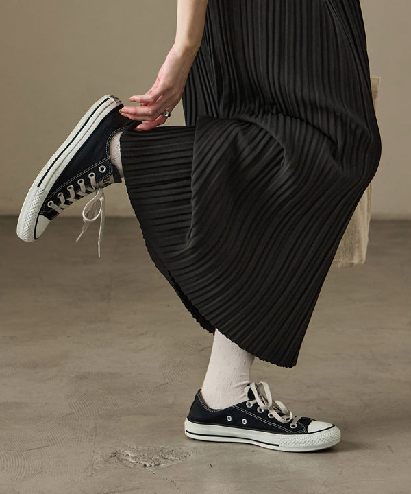 {"color":"\u30d6\u30e9\u30c3\u30af","info":"model\uff1aH158cm size\uff1aM"}