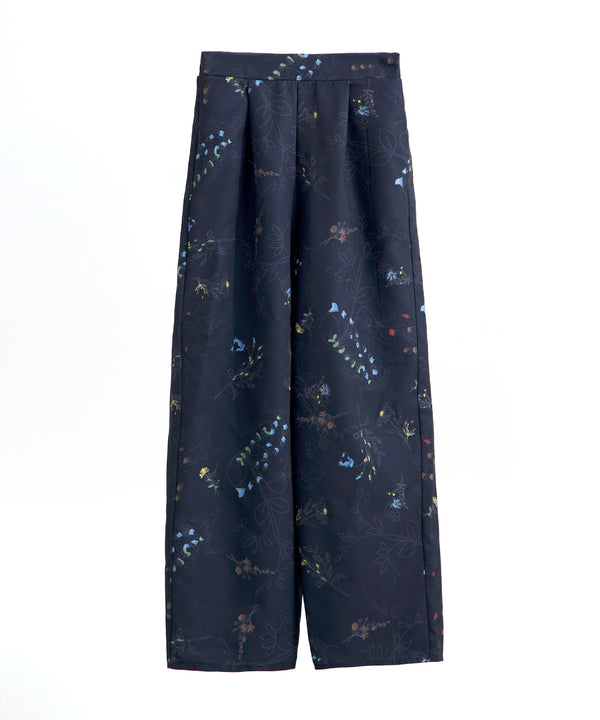 {"color":"\u30cd\u30a4\u30d3\u30fc","info":"model\uff1aH158cm size\uff1aM"}