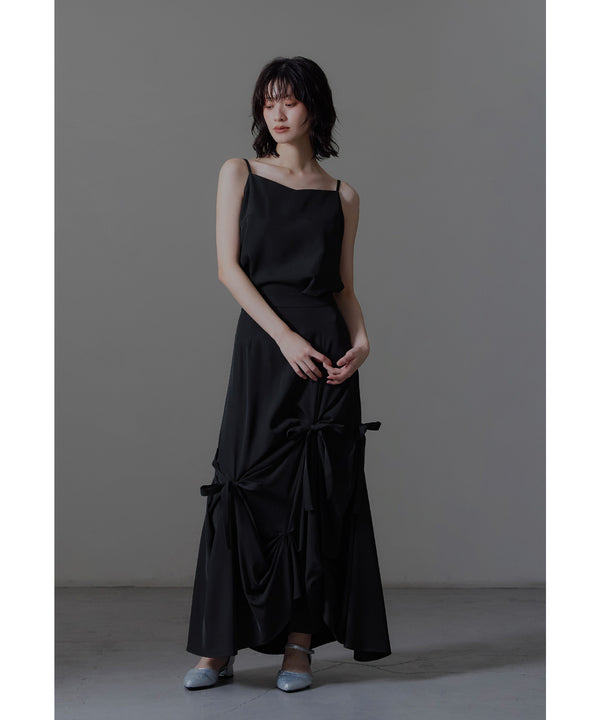 {"color":"\u30d6\u30e9\u30c3\u30af","info":"model\uff1aH166cm size\uff1aM"}