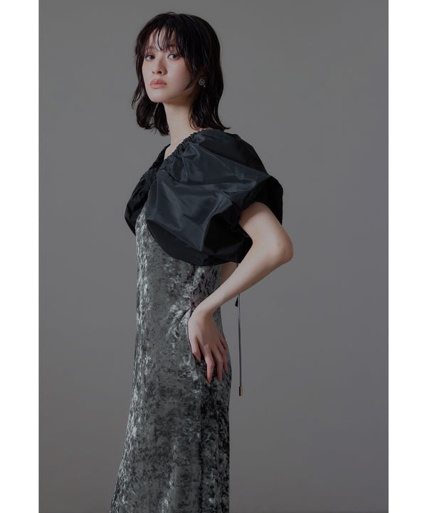 {"color":"\u30d6\u30e9\u30c3\u30af","info":"model\uff1aH166cm size\uff1aM"}