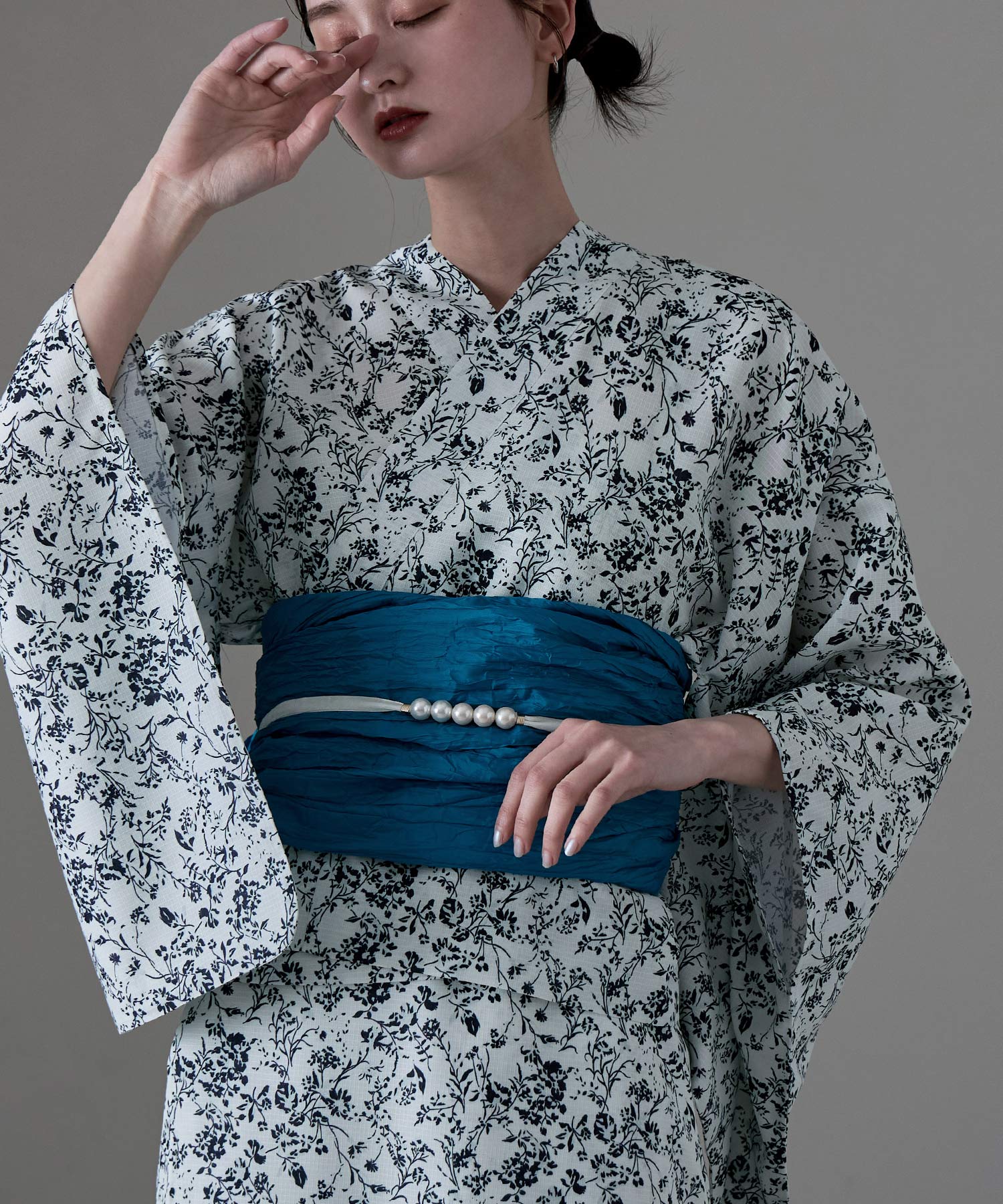 asaka 浴衣　帯　新品未使用 大人浴衣ブランドasaka 綿仕立て上がり浴衣 帯つき2点セット