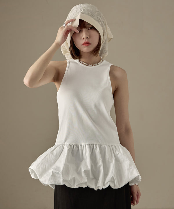 {"color":"\u30db\u30ef\u30a4\u30c8","info":"model\uff1aH158cm size\uff1aM"}