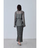 {"color":"\u30b0\u30ec\u30fc","info":"model\uff1aH166cm size\uff1aM"}