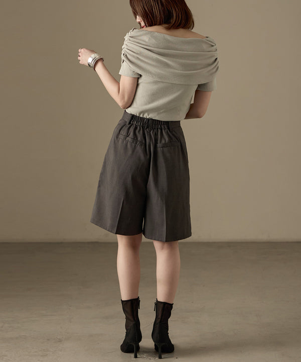{"color":"\u30b0\u30ec\u30fc\u30b8\u30e5","info":"model\uff1aH158cm size\uff1aF"}