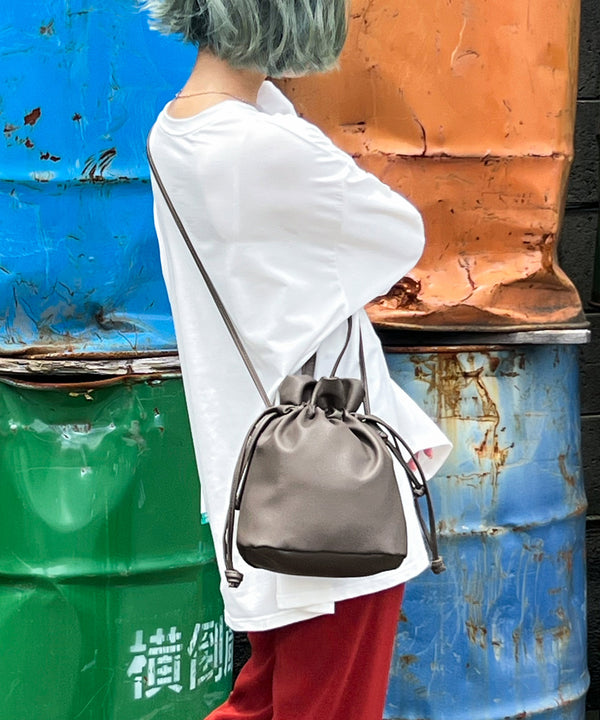 {"color":"\u30c1\u30e3\u30b3\u30fc\u30eb\u30b0\u30ec\u30fc","info":"model\uff1aH155cm size\uff1aF"}
