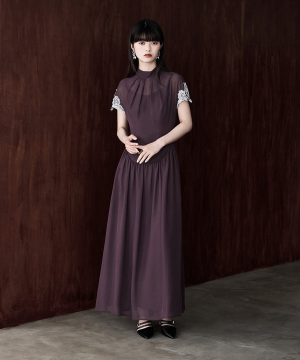 {"color":"\u30b9\u30e2\u30fc\u30af\u30d1\u30fc\u30d7\u30eb","info":"model\uff1aH163cm size\uff1aM"}