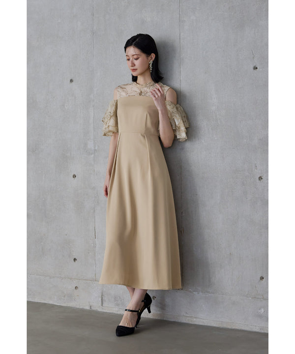 {"color":"\u30d9\u30fc\u30b8\u30e5","info":"model\uff1aH166cm size\uff1aM"}