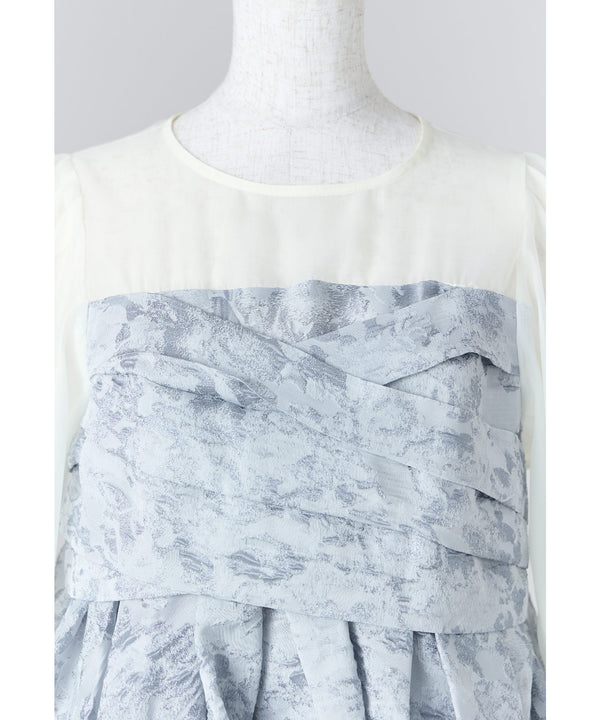 {"color":"","info":""}