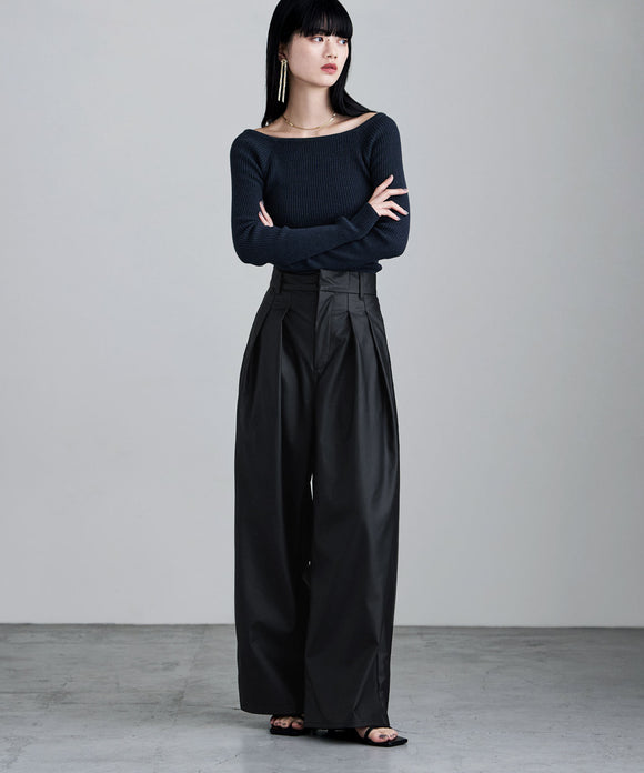 {"color":"\u30d6\u30e9\u30c3\u30af","info":"model\uff1aH163cm size\uff1aF"}