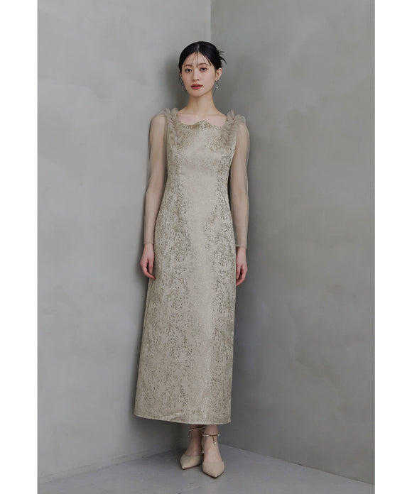 {"color":"\u30d9\u30fc\u30b8\u30e5","info":"model\uff1aH166cm size\uff1aM"}
